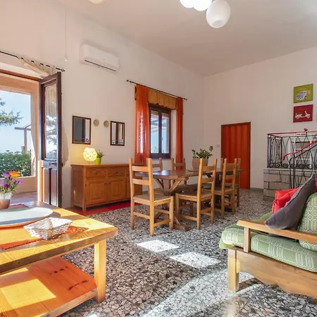 Villa Meridiana Isola Rossa (Sassari)